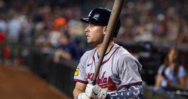 Braves remove Kelenic from 40-man roster amid early offseason shuffles