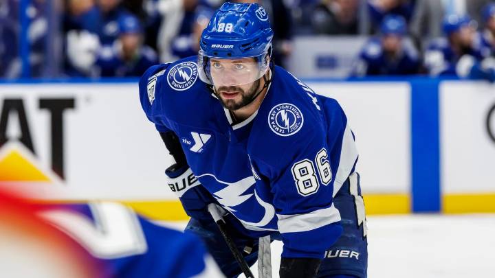 NHL Status Report: Kucherov returns to practice for Lightning