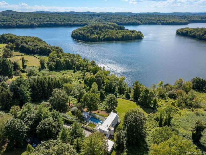 7 East Lake Drive, Katonah, NY 10536, Katonah, NY 10536