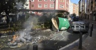 Veinte detenidos y varios heridos al enfrentarse en Vitoria abertzales y miembros de la Falange