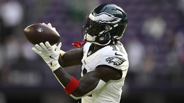 Eagles are reportedly "not expected" to trade A.J. Brown (unless they do)