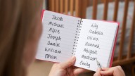 ¿Qué significa olvidar el nombre de ciertas personas?, según la psicología