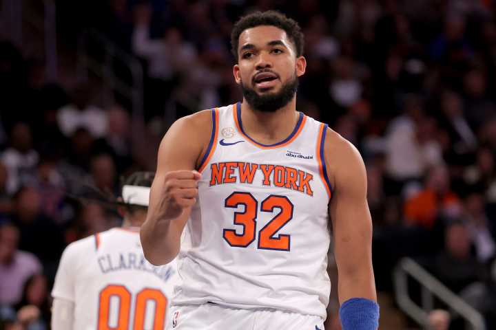 Knicks’ Karl-Anthony Towns played through a significant quad injury on opening night