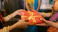 Employees Flaunt ‘Expensive’ Diwali Gifts at Work: Video Sparks Online Banter ‘90% of Corporate Slaves Have Gone Into Depression’