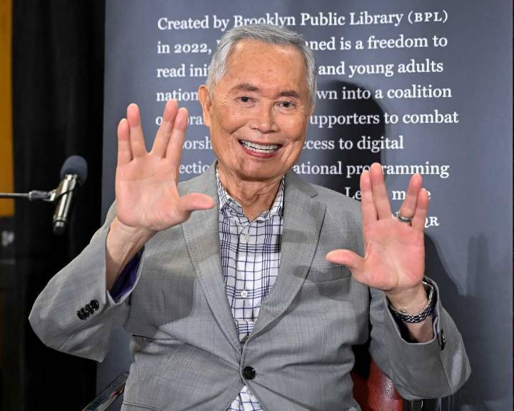 George Takei speaks out against censorship at BPL Banned Books Week event • Brooklyn Paper