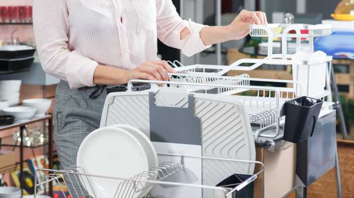 How To Choose The Right Size Dish Rack For Your Kitchen
