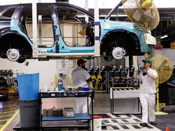 Federal budget to include strategy, tax changes for business: sources