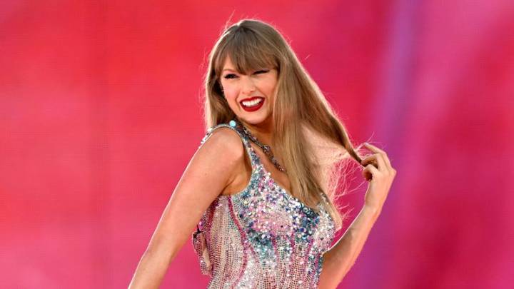 Taylor Swift seems to be unbothered by mixed reception of her ‘Showgirl’ album