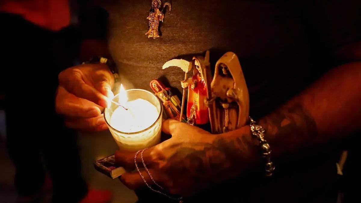 La misteriosa tumba amarilla del “Brujo de Nuevo Laredo”: los visitantes aún buscan su poder