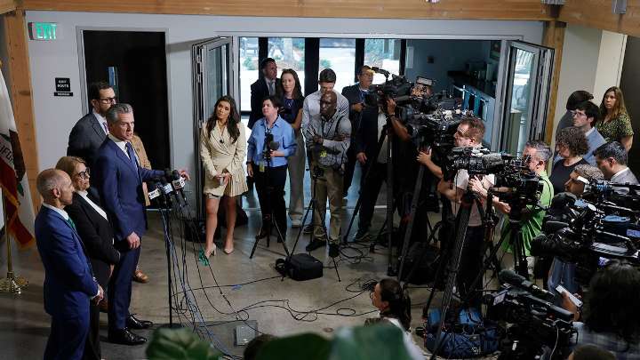 Obama urges California voters to support Proposition 50 redistricting