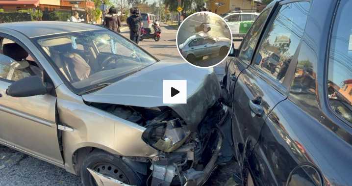 Hombre sufre encerrona cuando dejaba a nieta en colegio de Conchalí: todo terminó en colisión múltiple