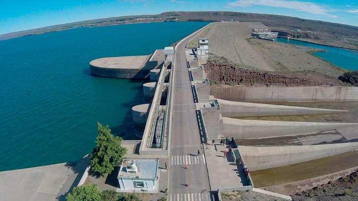 Milei habilitó la venta total de las cuatro sociedades hidroeléctricas creadas por el Estado