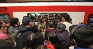 Metro informa retraso en frecuencia en Línea 1 por “objeto en la vía”