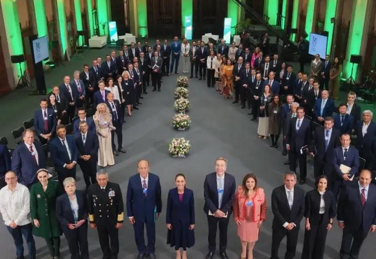 Claudia Sheinbaum presenta Plan México a miembros del Foro Económico Mundial