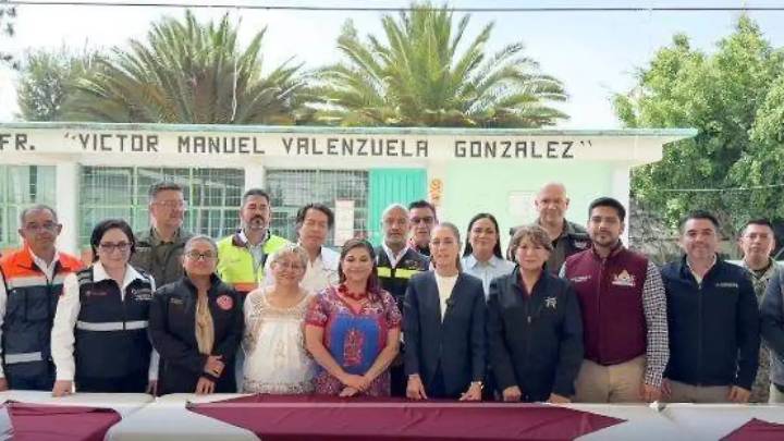 Claudia Sheinbaum visita zona inundada en Nezahualcóyotl