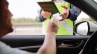 Así puede perder su licencia de conducción en EE. UU.: infracciones que afectan a inmigrantes indocumentados