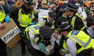 Reino Unido restringe las manifestaciones tras casi 500 arrestos en protesta propalestina