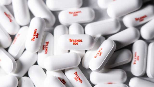 FDA debates Tylenol pregnancy safety as autism link questioned