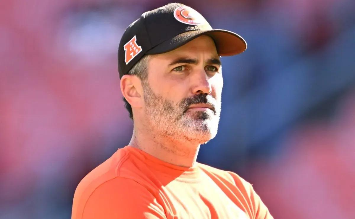 NFL News: Kevin Stefanski sends mixed signal on Shedeur Sanders’ role with Dillon Gabriel as QB1