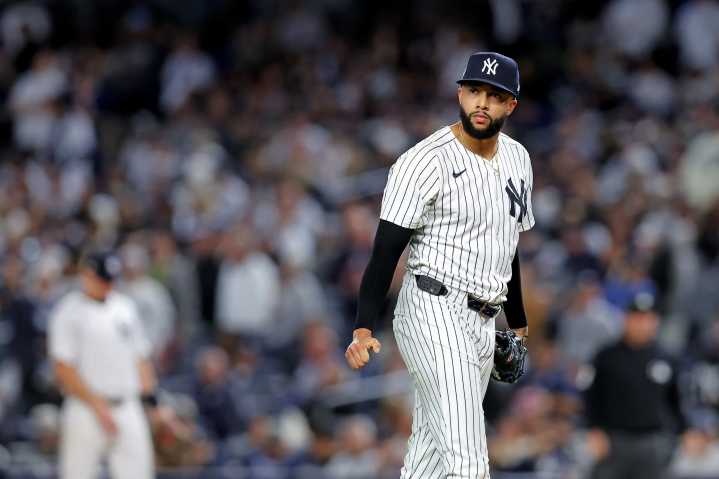 Yankees could slap $21 million offer on free agent closer