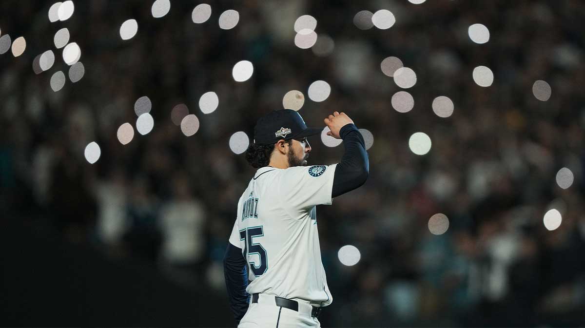 Andrés Muñoz breaks down mindset amid Mariners offensive explosion