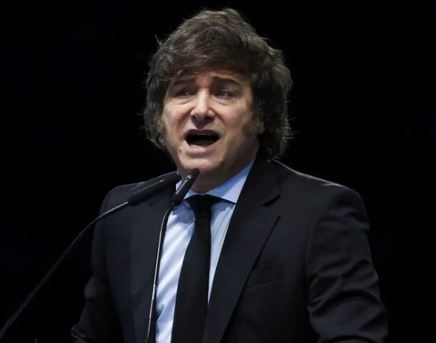 Milei busca apoyo de gobernadores para impulsar reformas y presupuesto 2026 en Argentina.