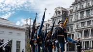 El NYT revela que Timothy Mellon, partidario de Trump, es el donante “anónimo” de los $130 millones para pagar el sueldo a los militares