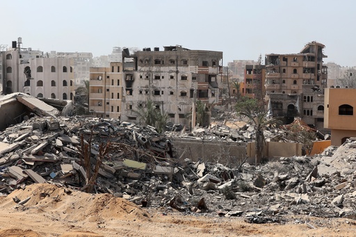 International journalists visit Gaza City under the supervision of Israel's army