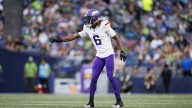 Former Vikings first-round pick Lewis Cine works out for the Patriots