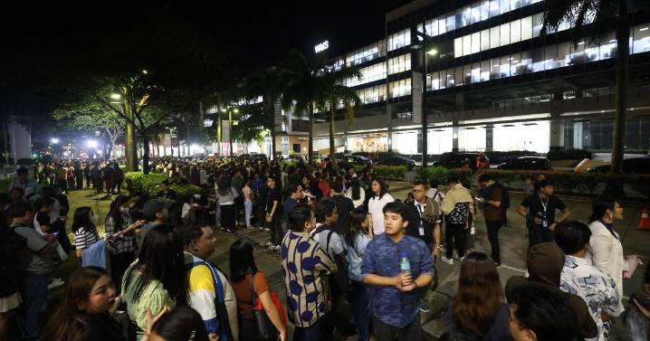 Suman 32 muertos en Filipinas tras un terremoto de magnitud 6.9