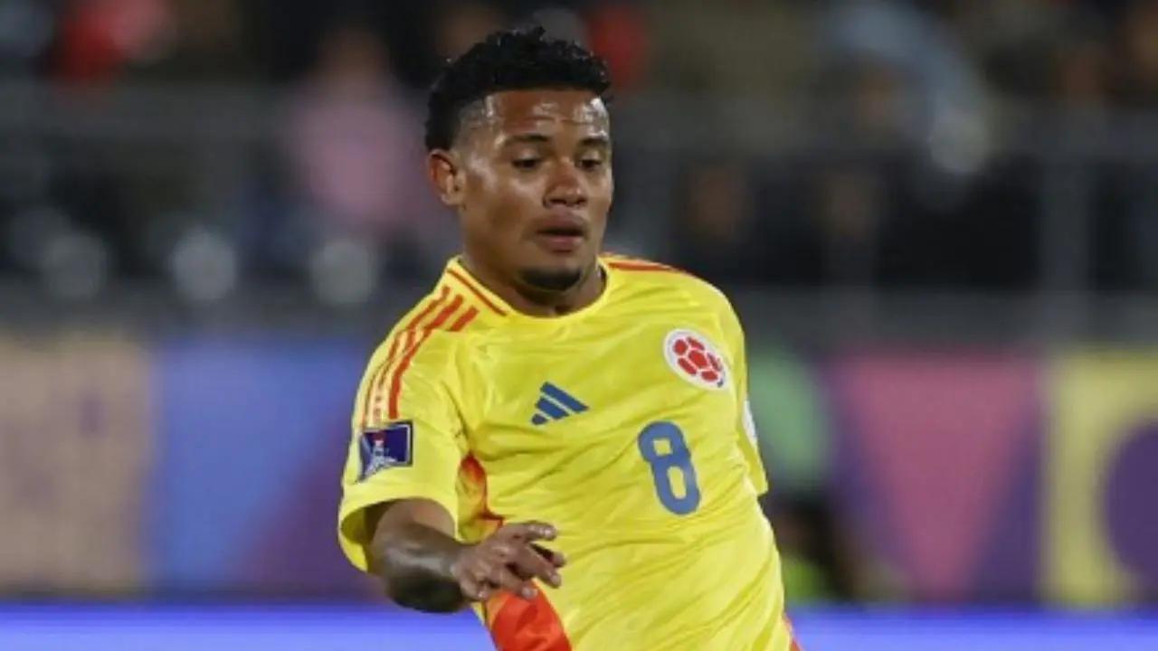 Royner Benítez falló un gol en Colombia vs Francia; mano a mano y la mandó por encima