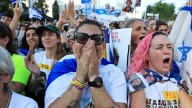 Who are the Israeli hostages and Palestinian prisoners being released?
