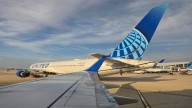 United Airlines Plane Damages Another Plane At Chicago's O'Hare Airport World News