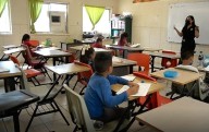 Solicitan 161 escuelas equipamiento a Municipio