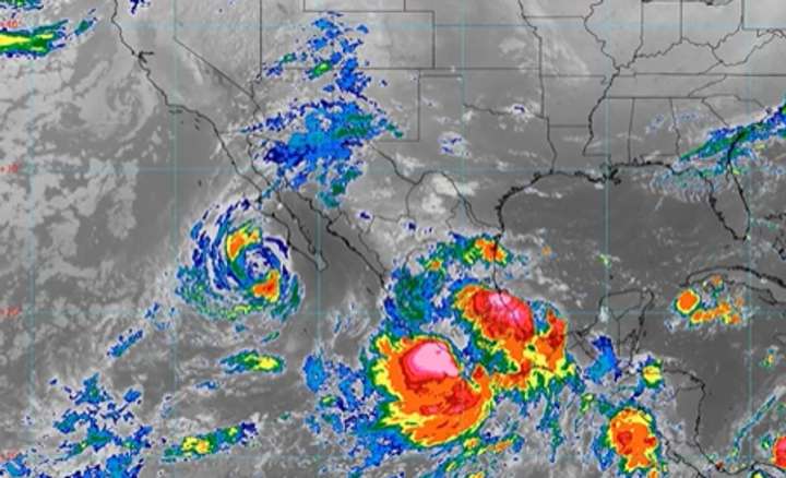 Lluvias torrenciales en 7 estados del país por ‘Priscilla’ y desarrollo ciclónico en costas de Guerrero y Michoacán