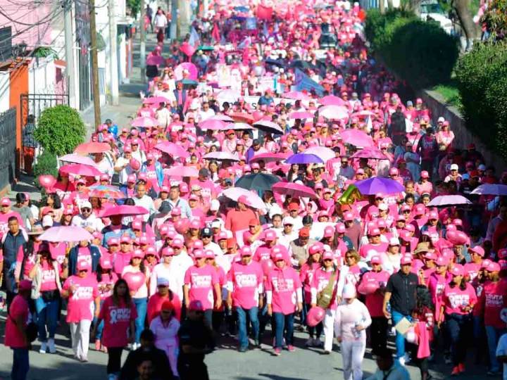 Ecatepec arranca la Ruta Rosa 2025 con caminata estatal por la prevención del cáncer de mama