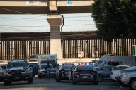 Hombre lesionado de bala llega a la delegación Zona Norte; autoridades detienen a responsable