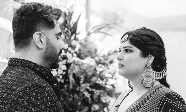 Anshula Kapoor gets choked with tears, holds brother Arjun Kapoor's hand at "Gor Dhana" ceremony