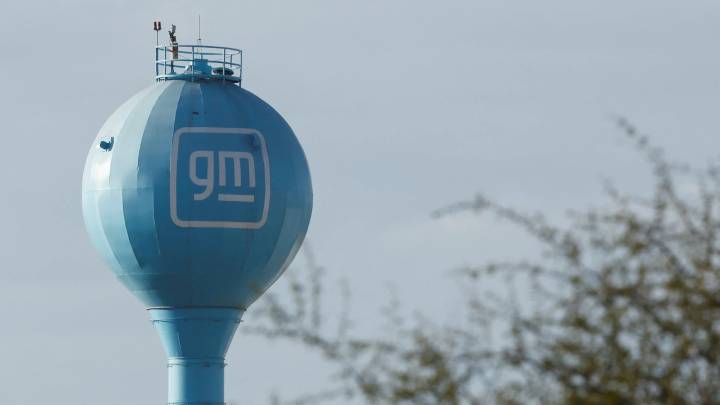 GM takes a $1.6 billion hit as EV tax credit ends and it rethinks its strategy