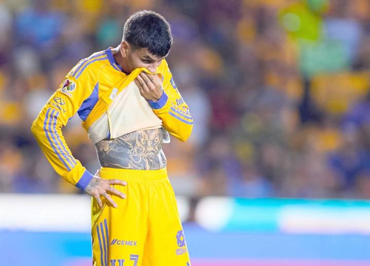 Anda Ángel Correa con pólvora mojada en Tigres