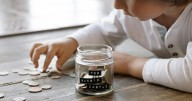 Las estrategias que debes seguir para ahorrar dinero: «Acabo de comprarme un piso en el Bronx a los 27 años»