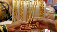 Gold Hits Fresh Record High On MCX Amidst US Economic Uncertainty