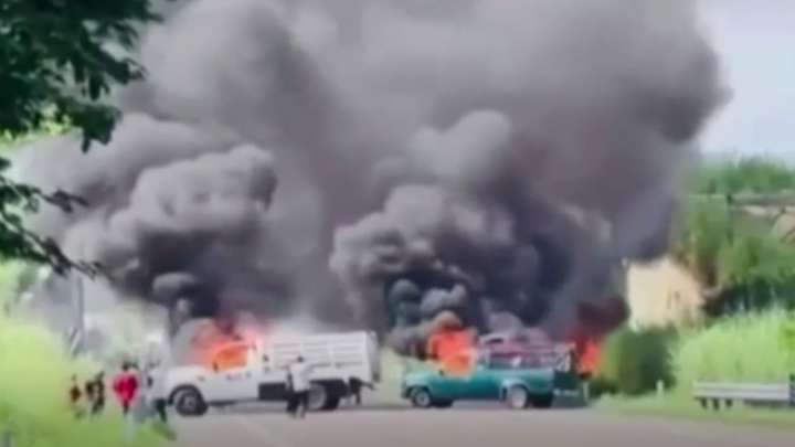 Bloqueos y Quema de Vehículos en Tramos Carreteros de Chiapas