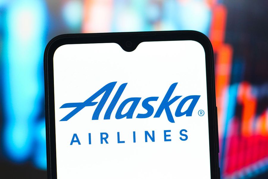 Alaska Airlines app, website disrupted due to global outage