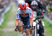 La UCI suspende provisionalmente a Oier Lazkano por «anomalías inexplicables» en su pasaporte biológico