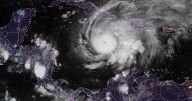 Jamaica en alerta máxima por el huracán Melissa mientras Cuba, Haití y Dominicana sufren su paso