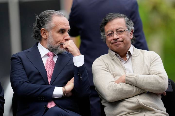 El Gobierno de Petro prepara la ofensiva para proteger sus reformas de salud y pensional