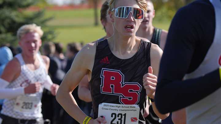 See photos from Class 2A, 3A Iowa high school state cross country meet