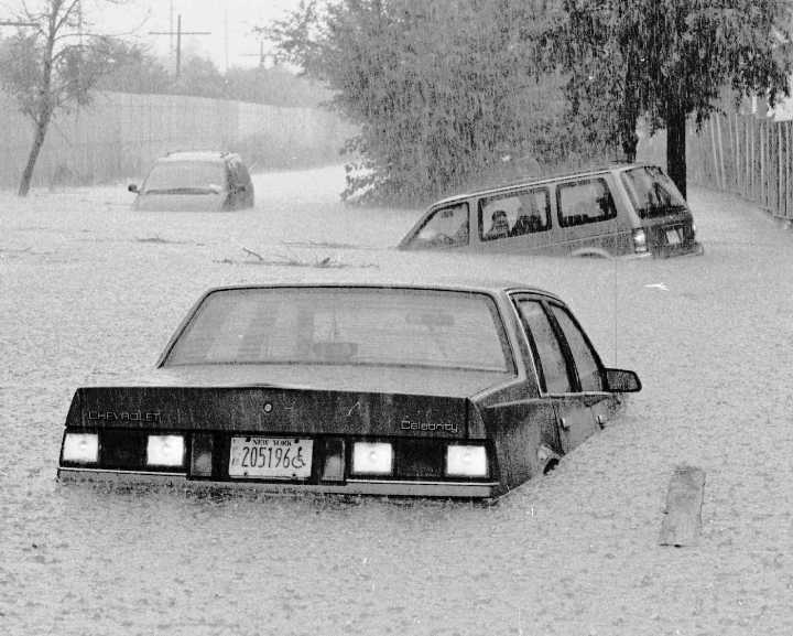 36 photos of flooding on Staten Island in the 1990s