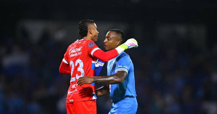 ¡Perdonados! Kevin Mier y Willer Ditta vuelven a la titularidad con Cruz Azul